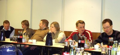 Mitglieder der Jungen ISN beim Treffen mit Hans-Michael Goldmann