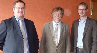 v.l. Peter Schwaer (QPNW-Geschäftsführer), Franz Meyer zu Holte, Philipp Schulze Esking
