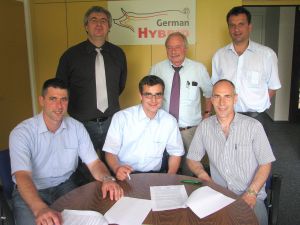 v.l.: Volker Baumann (stellvertretender Vorsitzender SZV/ZEG), Jörg Sauter (Geschäftsführer SZV), Matthias Ja-cobs (Geschäftsführer der RVV), Dr. Christian Hodapp (Geschäftsführer ZEG), Heinz-Rudolf Hilgers (Vorsit-zender REG), Stephan Kisters (Geschäftsführer REG) (Foto: SZV)