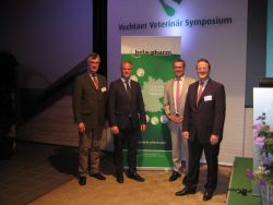 v.l.n.r. Dr. Thomas große Beilage, Dr. Stephan Bergmann, Dr. Winfried Kösters, Prof. Dr. Folkhard Isermeyer (Foto: Bastian Freytag)