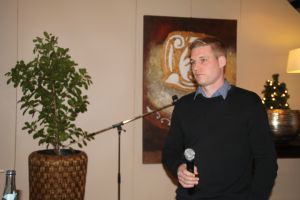 Timo Jürgens (Landwirt und Teilnehmer der Ringelschwanzprämie) Landwirt sieht in der Tierbeobachtung eine große Bedeutung für den Erfolg mit dem Langschwanz.