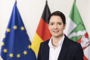 NRWs Landwirtschaftsministerin Silke Gorißen sieht das Land gut gewappnet für den ASP-Krisenfall ©Land NRW/Ralph Sondermann
