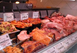 Schweinefleisch: In der Theke und im Export statt im Tiefkühllager