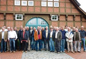 30 Schweinemäster aus Nordrhein-Westfalen informieren sich bei Big Dutchman über Stalltechnik zur effektiven Abluftreinigung.