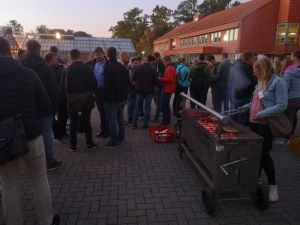 Auf ein Neues: Ein voller Erfolg war das Semesterangrillen im vergangenen Jahr