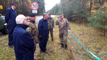 Parlamentarischer Staatssekretär Feiler informiert sich bei Bundeswehr über die Bekämpfung der Afrikanischen Schweinepest ©BMEL