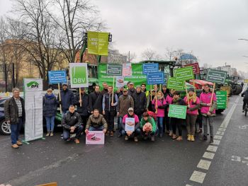 Gemeinsam mit dem DBV, LsV und BFL war die Junge ISN heute in Berlin vor dem Bundesrat.