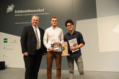 Platz 2: (v.L.) Jan Nachtwey (CLAAS), Moritz Roßdeutscher, Andreas Burkhardt